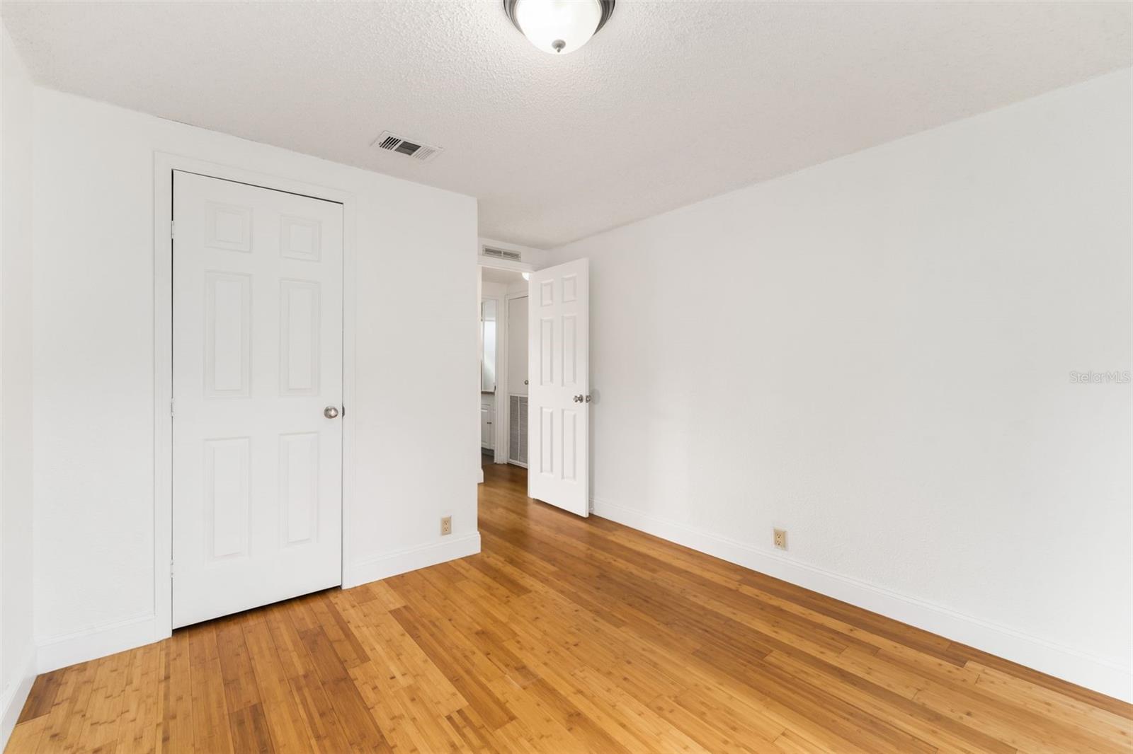 Image 16 of 29 For 14114 154th Place