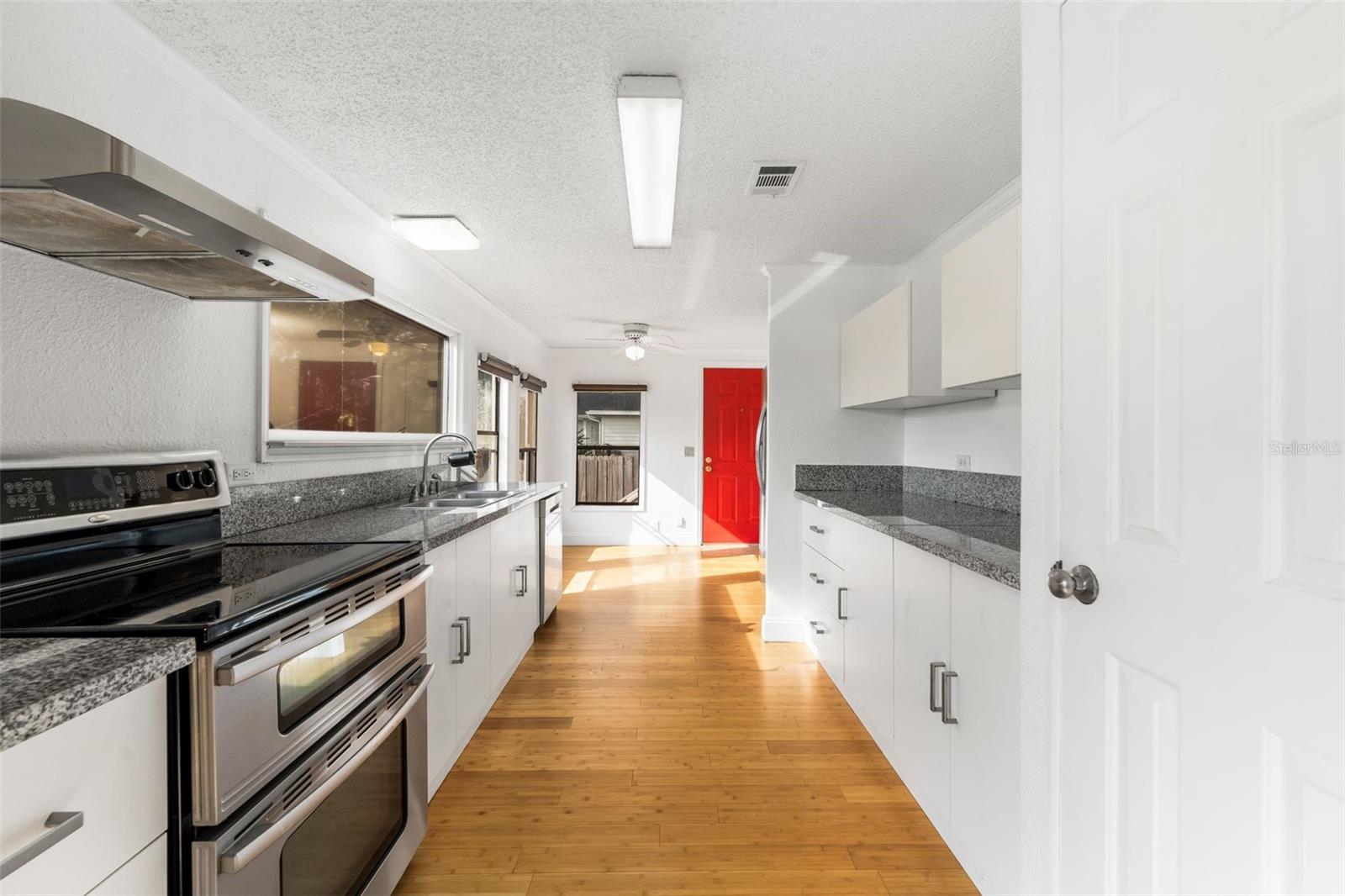 Image 5 of 29 For 14114 154th Place