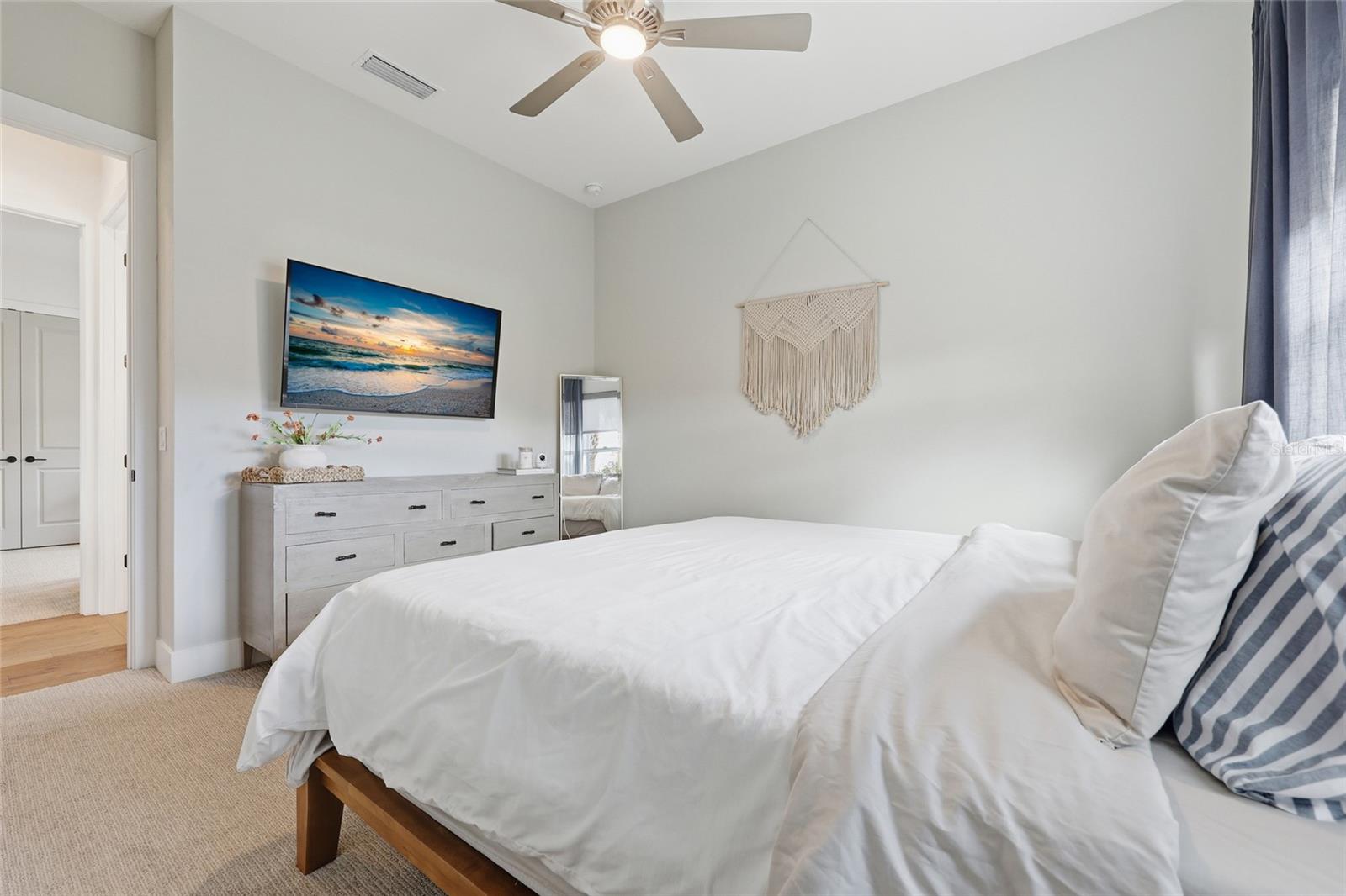 Image 28 of 46 For 951 120th Drive