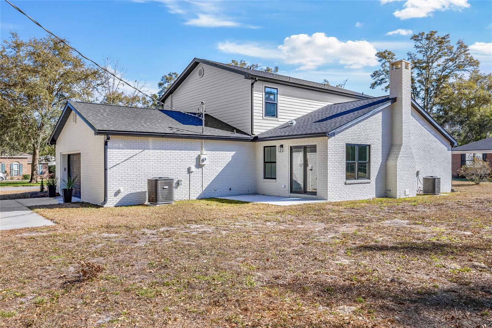 Image 41 of 43 For 378 Clubview Circle