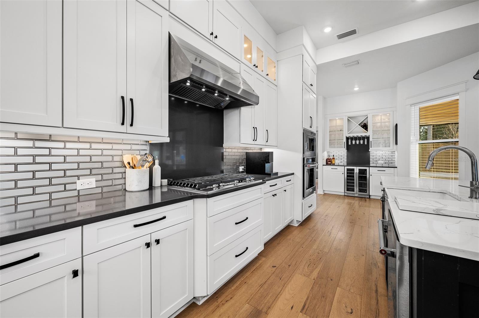 Image 23 of 51 For 12059 12th Lane