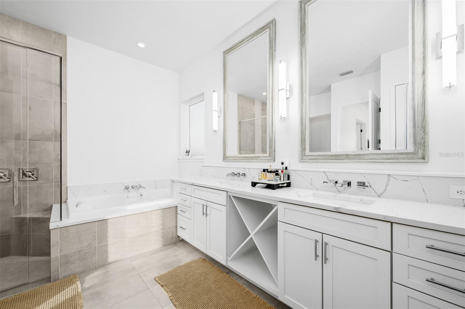 Image 32 of 51 For 12059 12th Lane