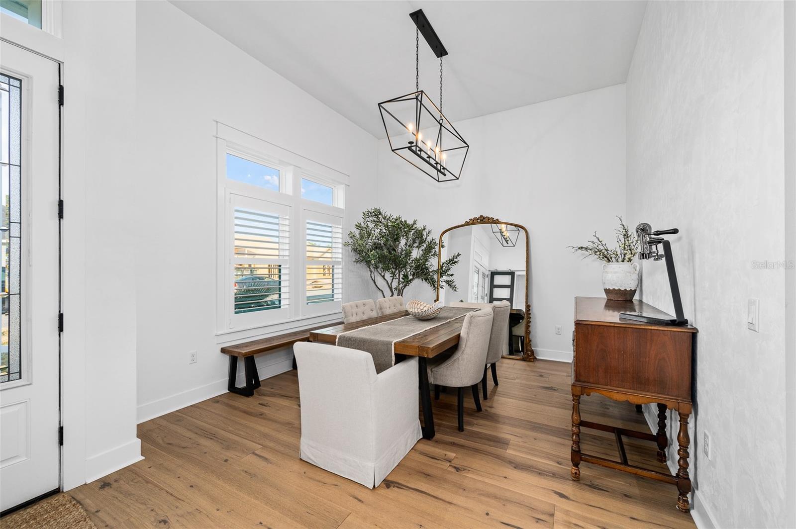 Image 4 of 51 For 12059 12th Lane