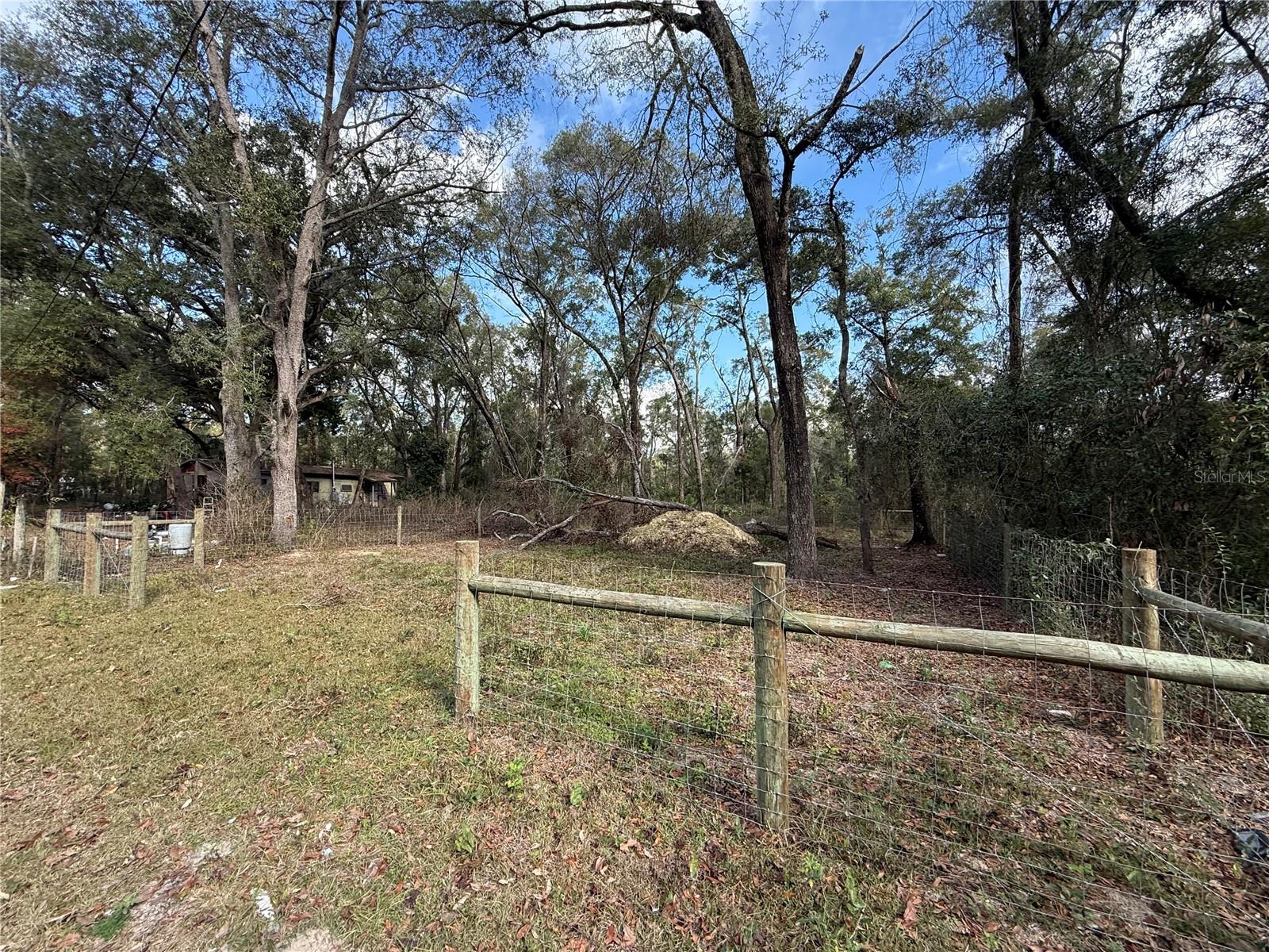 Image 3 of 3 For 255 917 Street