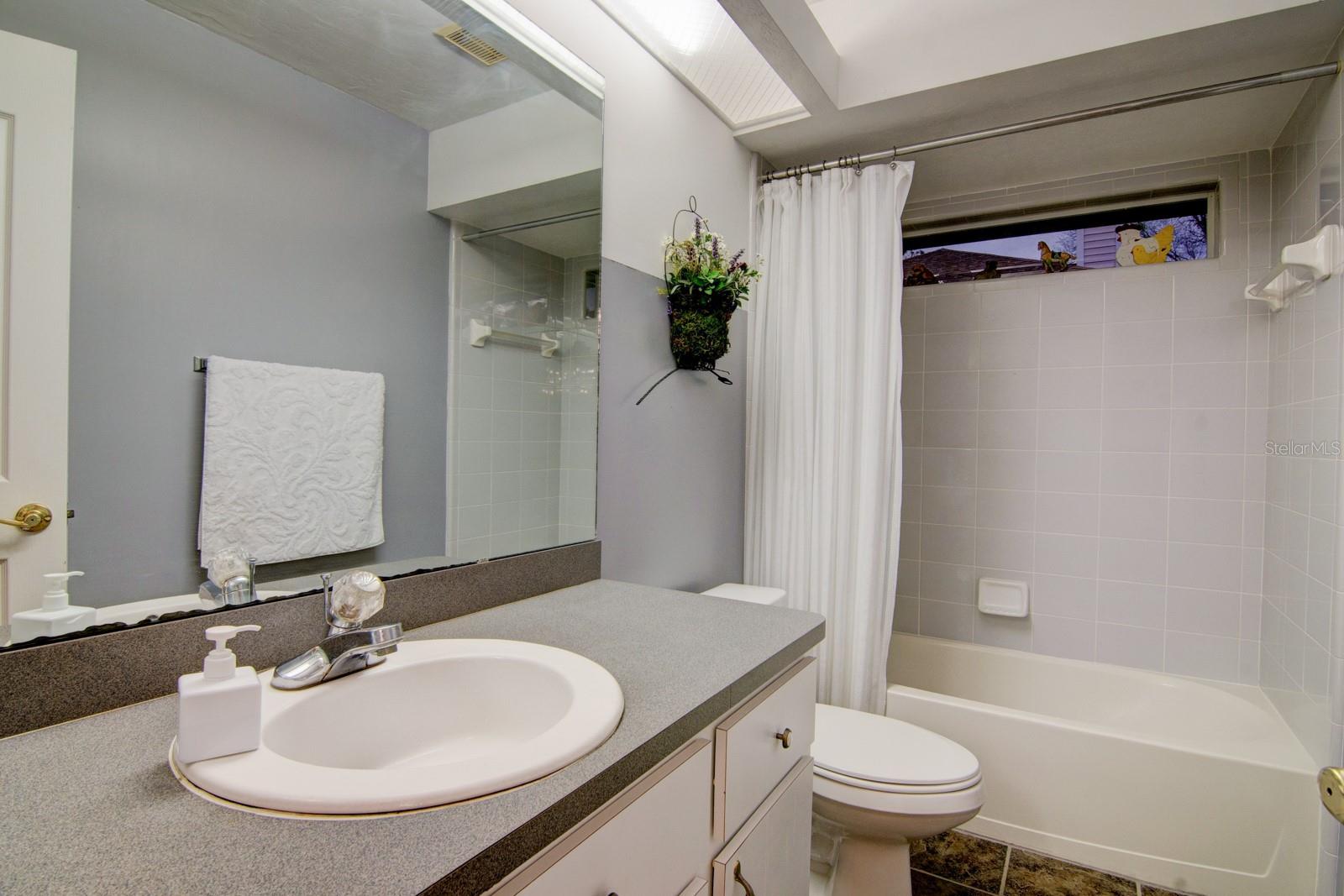 Image 17 of 28 For 10428 13th Avenue