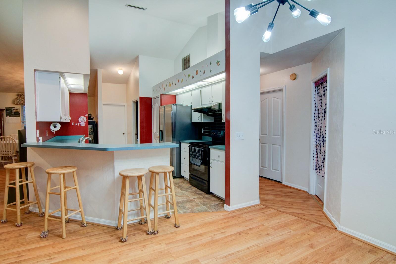 Image 9 of 28 For 10428 13th Avenue