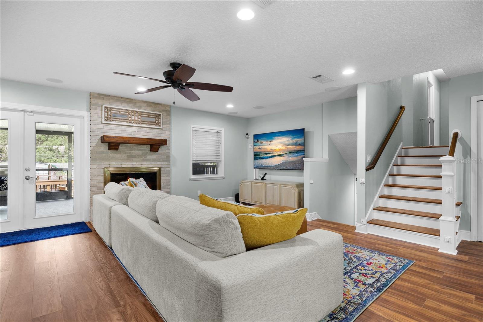 Image 11 of 43 For 2026 19th Lane