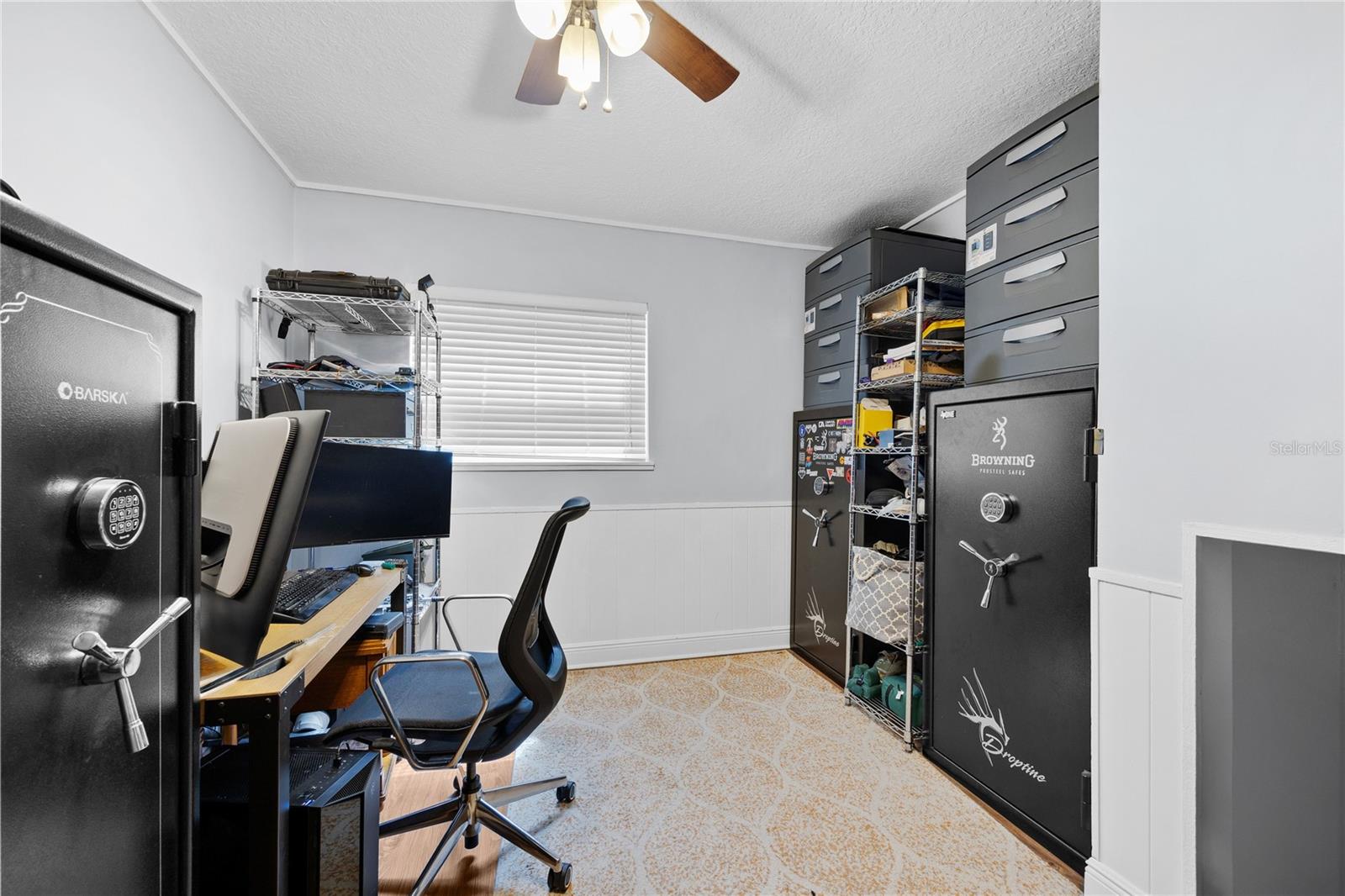 Image 34 of 43 For 2026 19th Lane