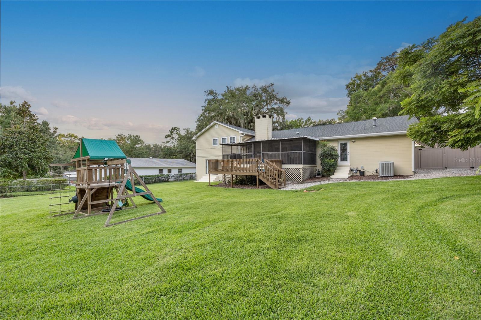 Image 37 of 43 For 2026 19th Lane