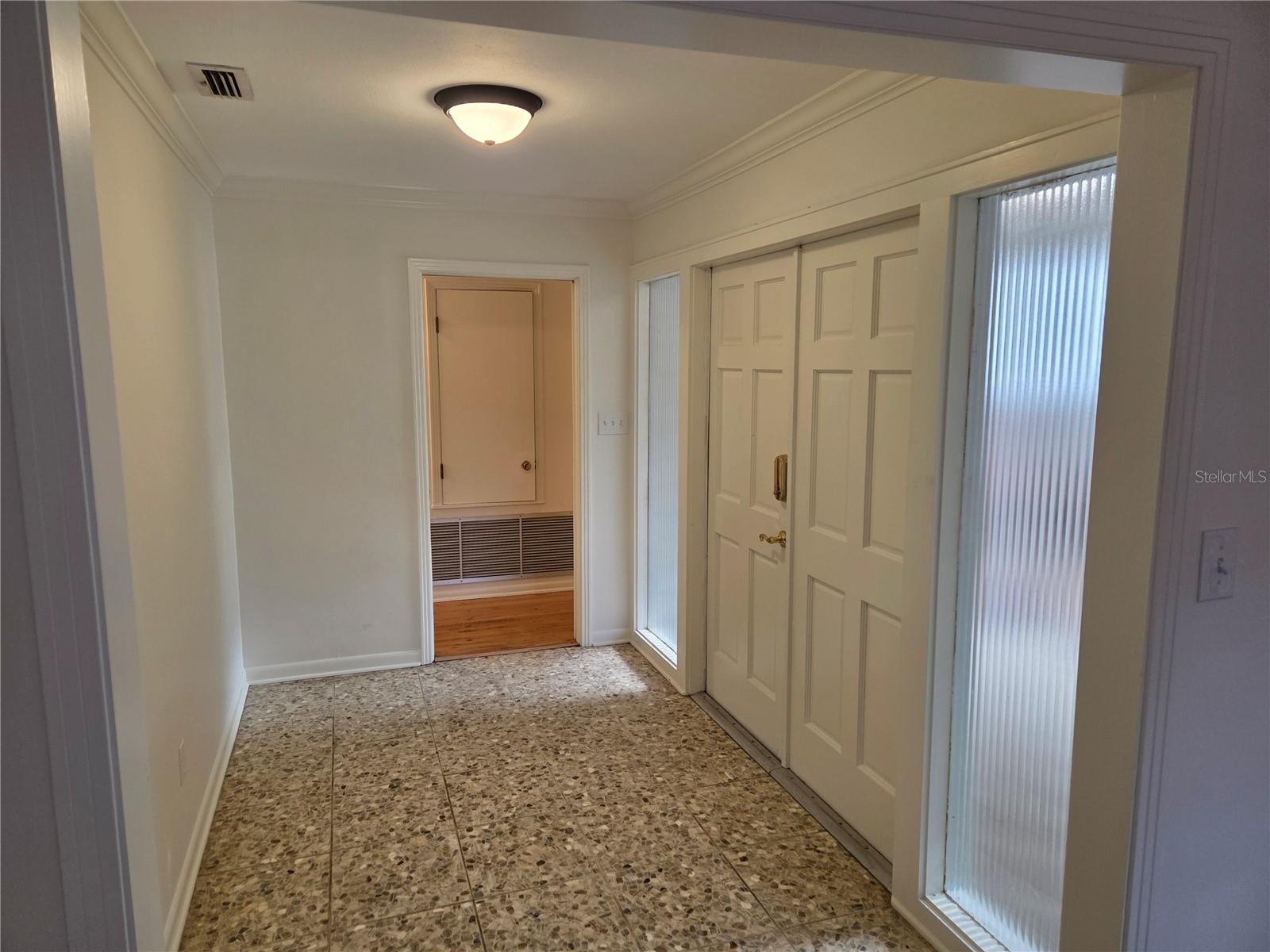 Image 23 of 58 For 2901 4th Court