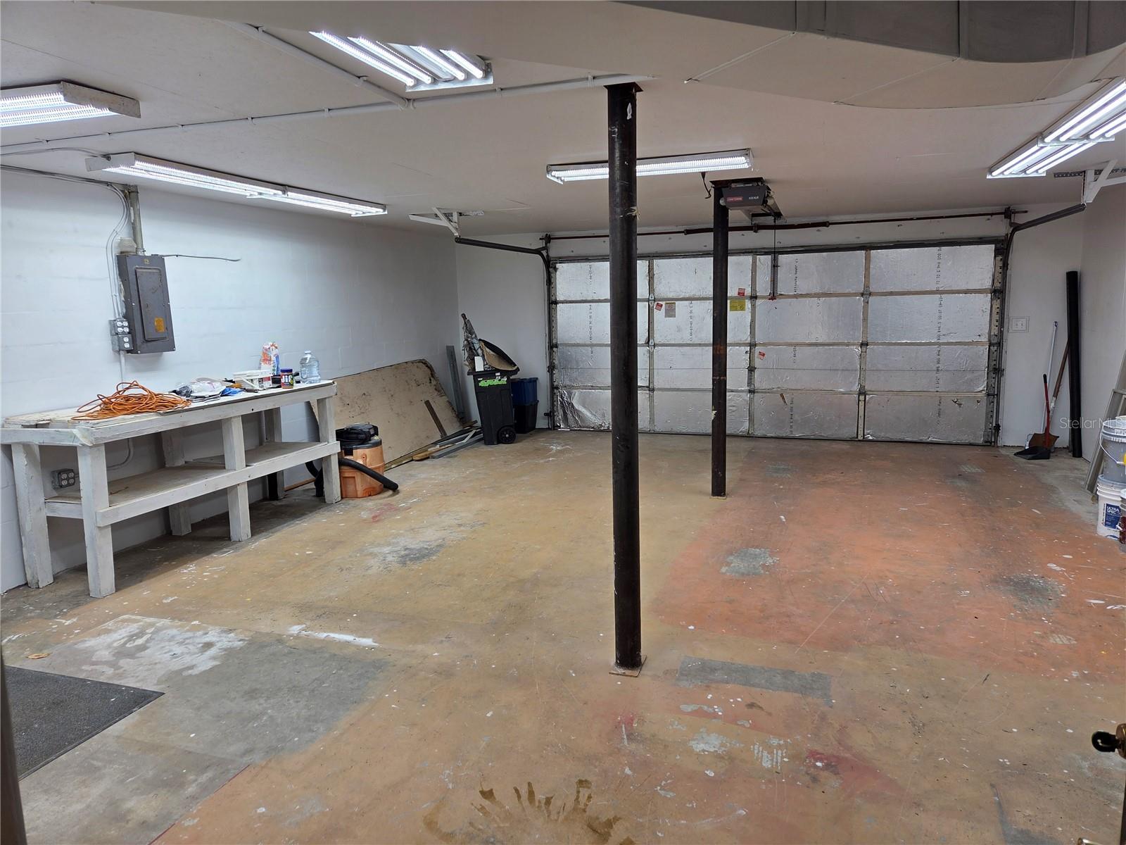 Image 44 of 58 For 2901 4th Court