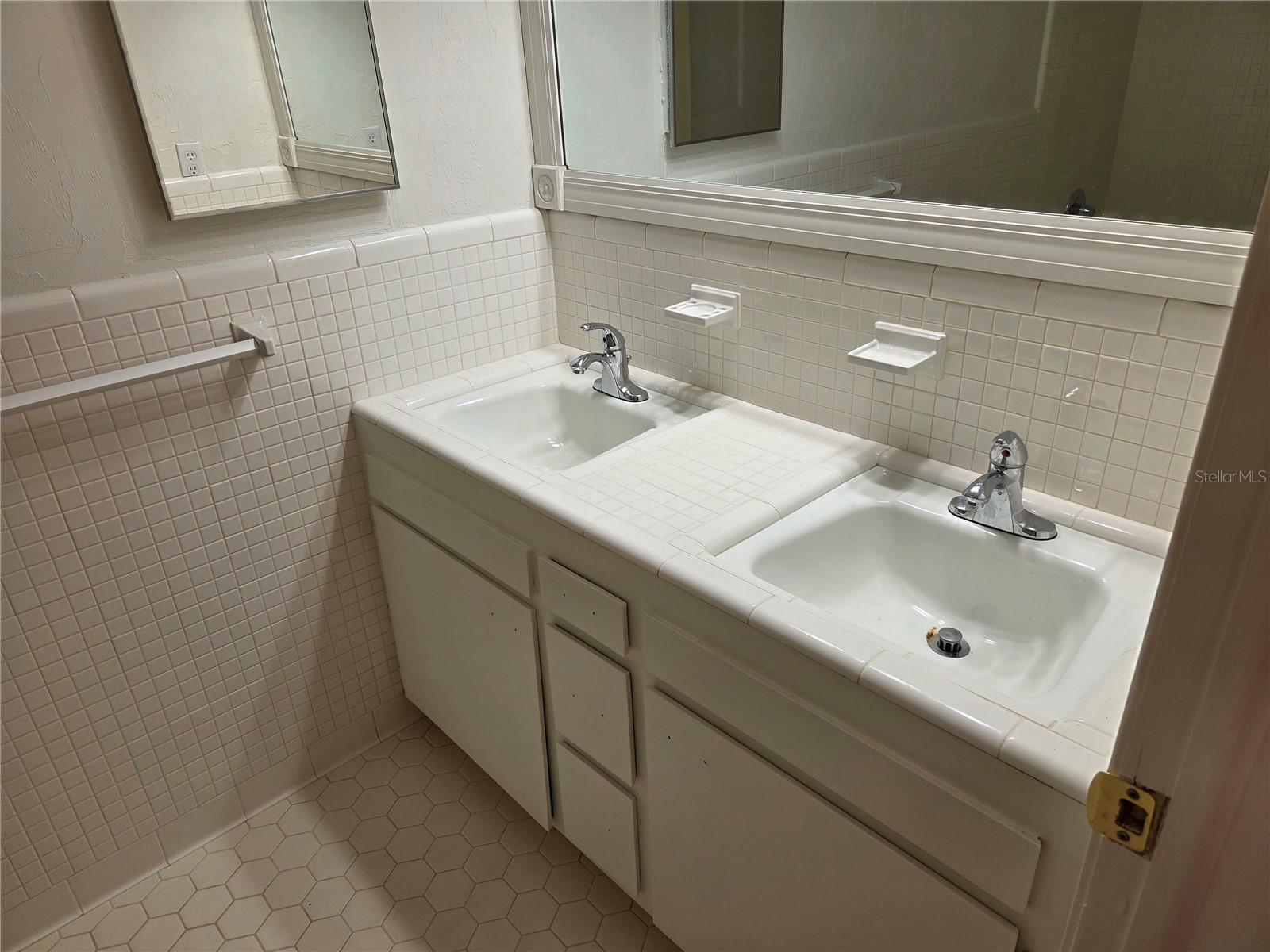 Image 55 of 58 For 2901 4th Court