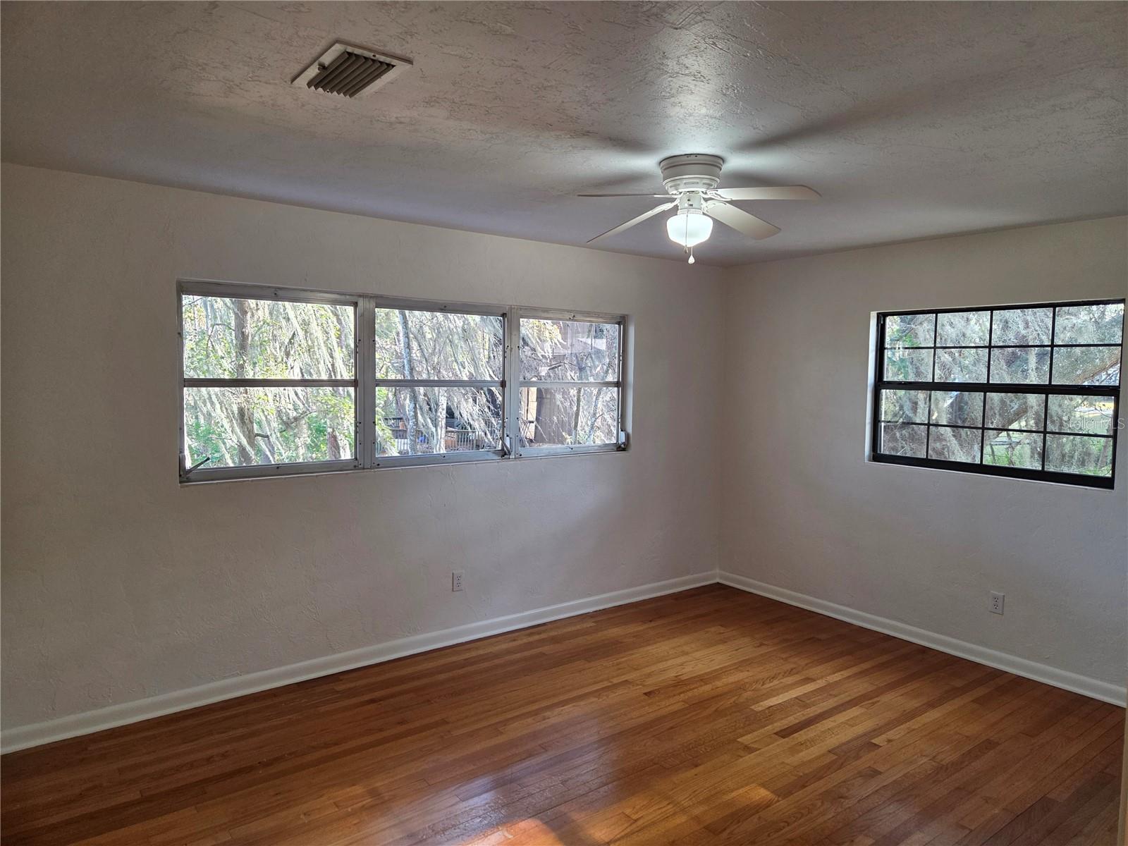 Image 57 of 58 For 2901 4th Court