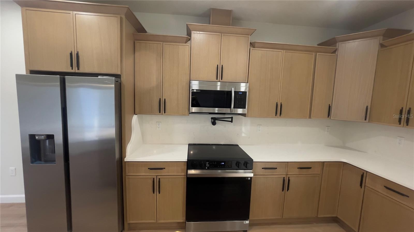 Image 13 of 46 For 11380 92nd Ct