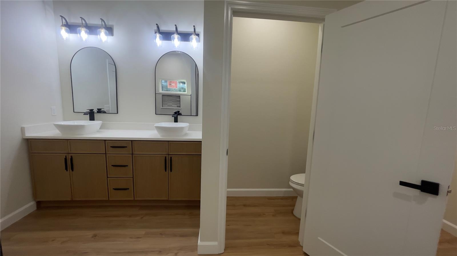 Image 27 of 46 For 11380 92nd Ct