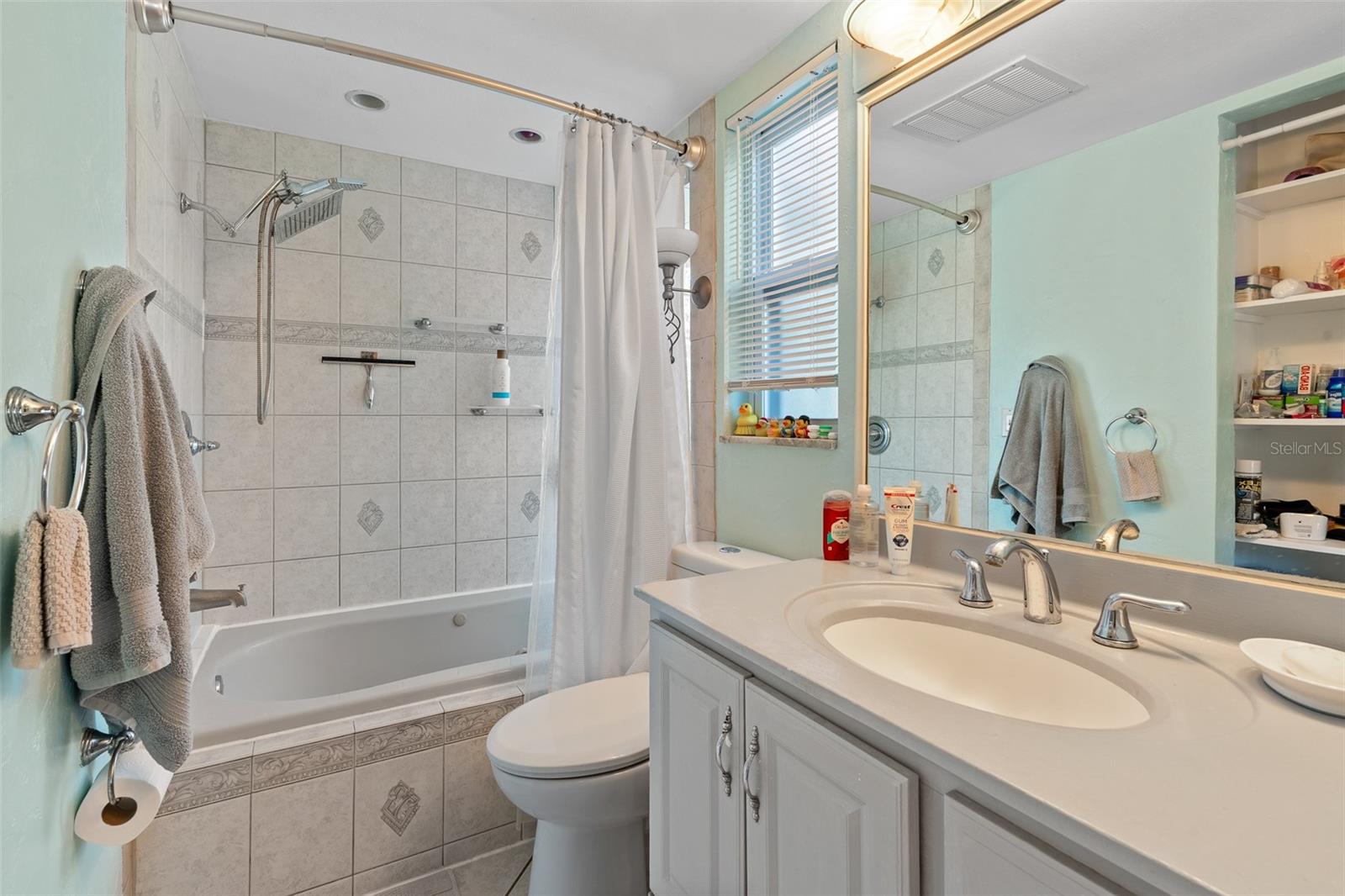 Image 18 of 41 For 603 Ruskin Road