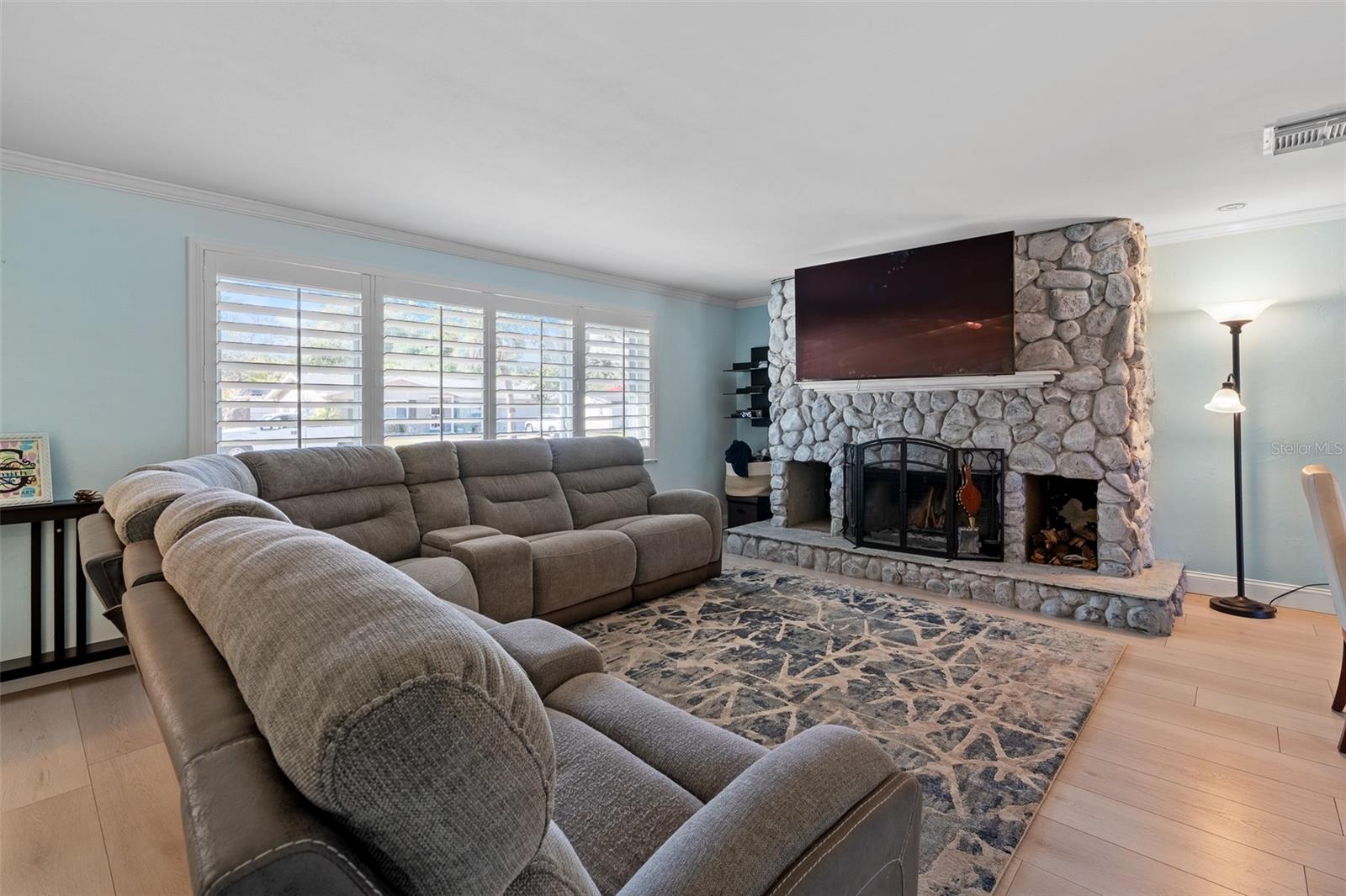 Image 8 of 41 For 603 Ruskin Road