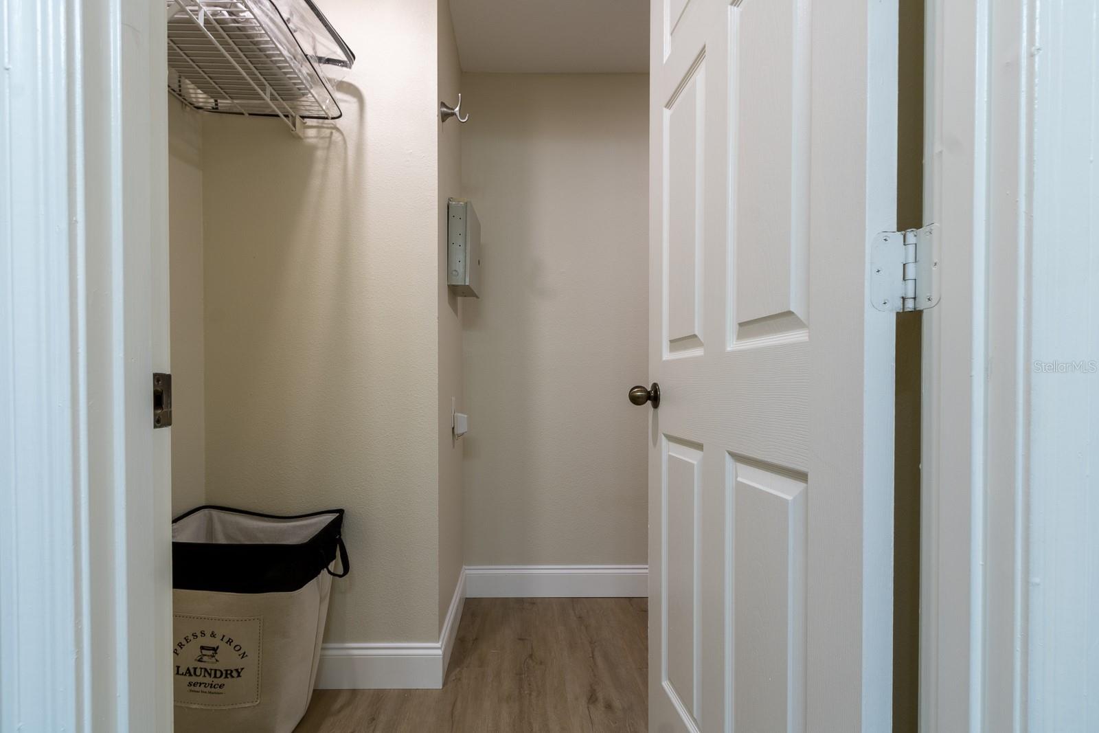 Image 17 of 36 For 10000 52nd Avenue 60