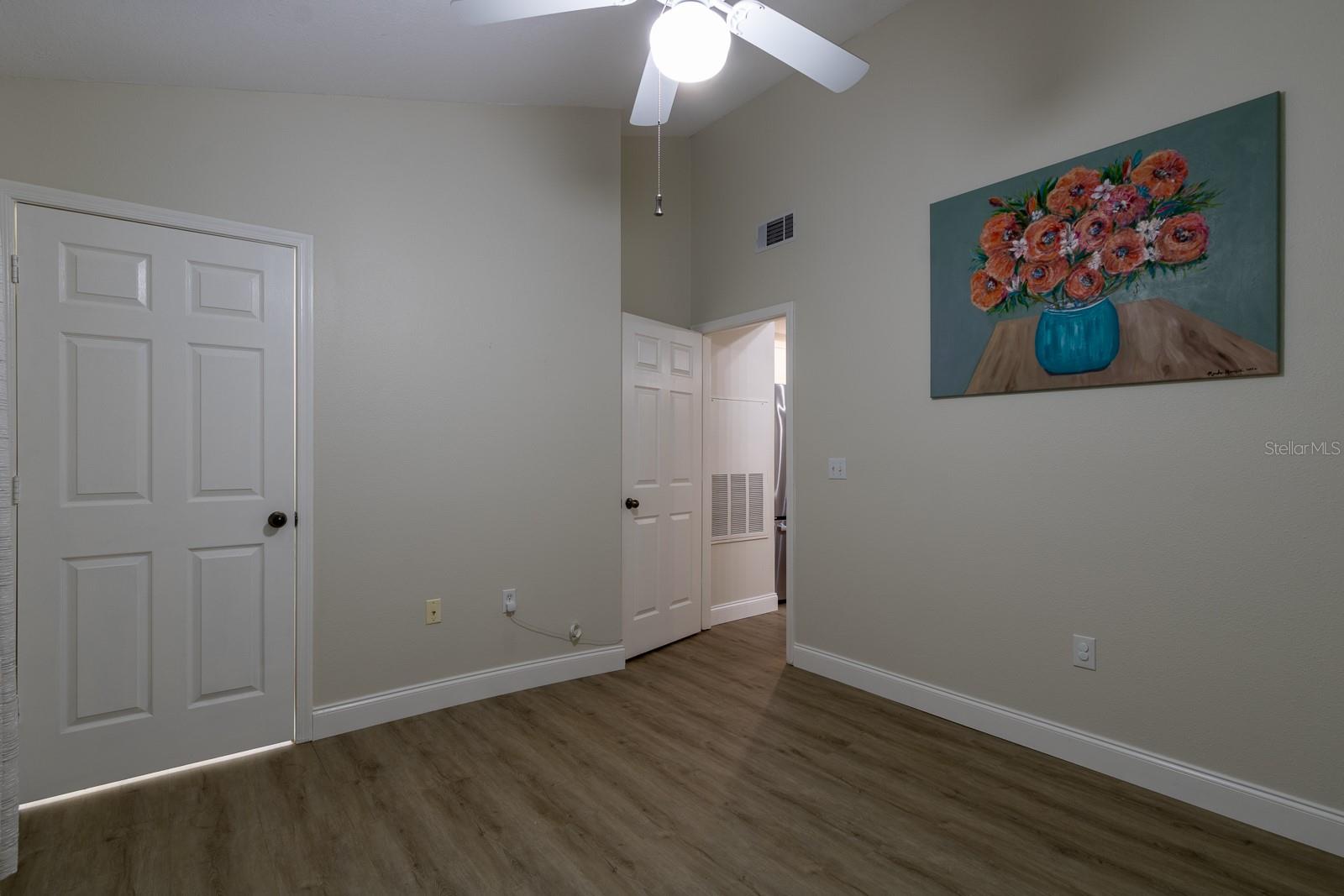 Image 19 of 36 For 10000 52nd Avenue 60