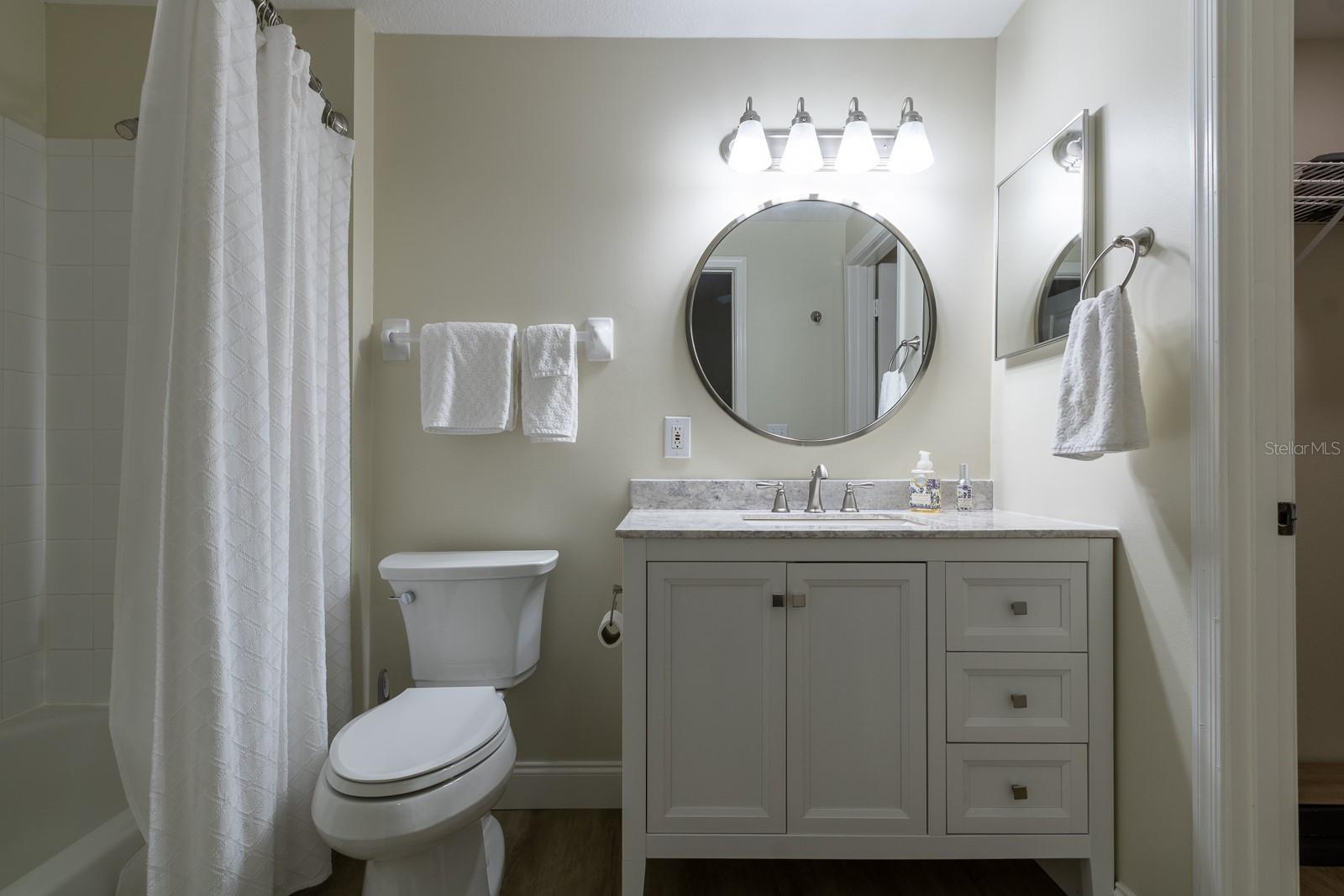 Image 20 of 36 For 10000 52nd Avenue 60