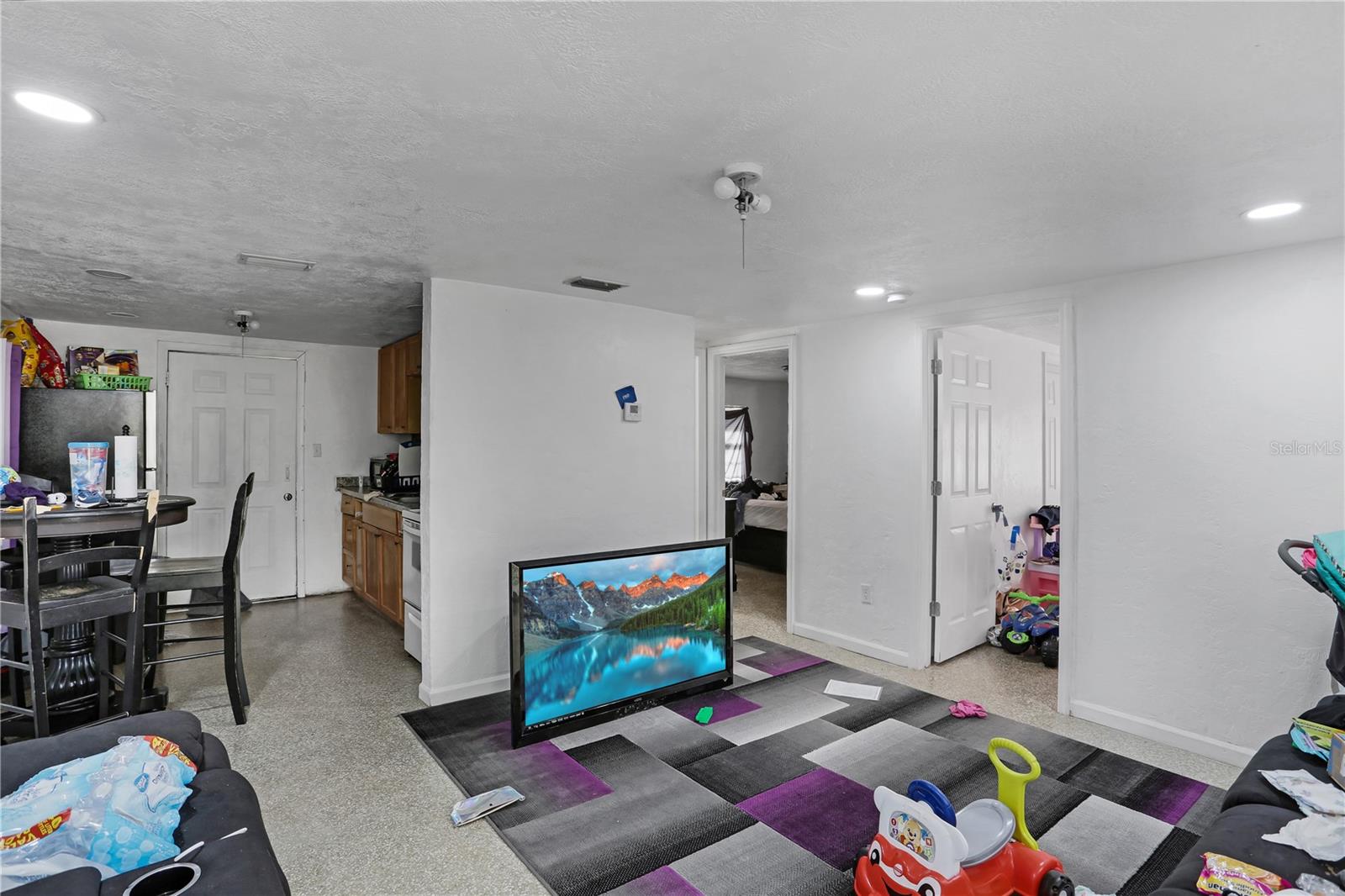 Image 5 of 10 For 2105 45th Terrace