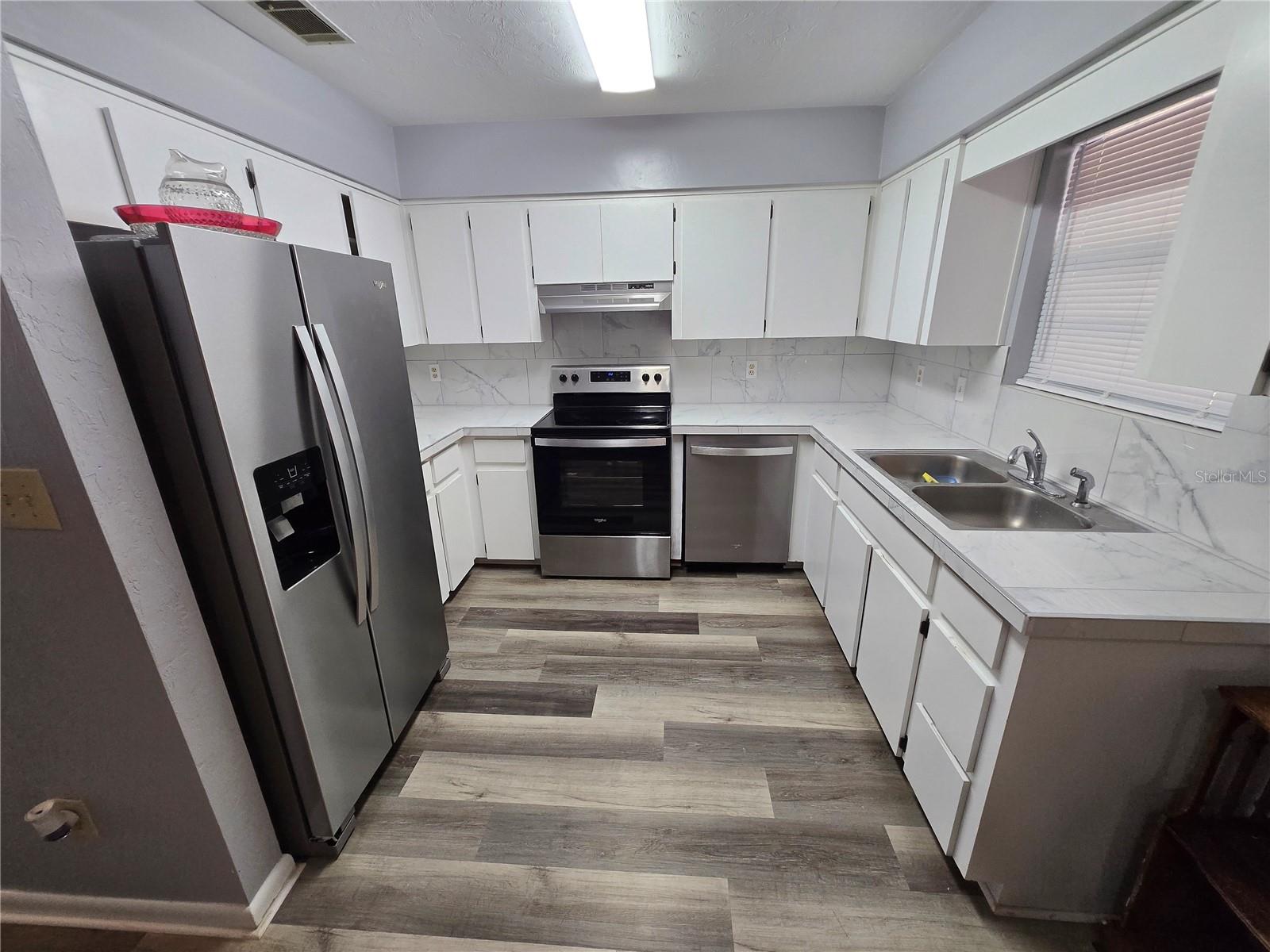 Image 6 of 28 For 6319 26th Terrace