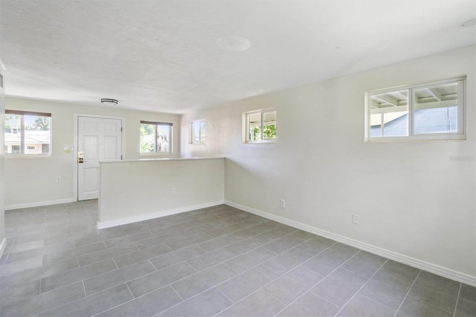 Image 11 of 48 For 2114 7th Terrace