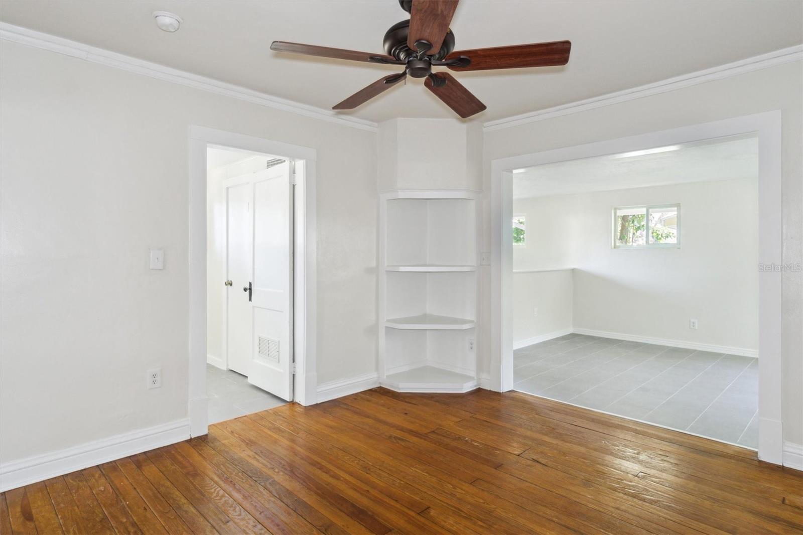 Image 13 of 48 For 2114 7th Terrace