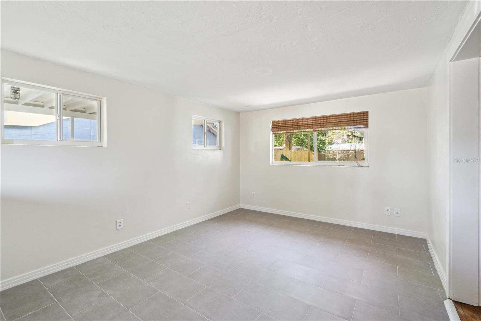 Image 8 of 48 For 2114 7th Terrace