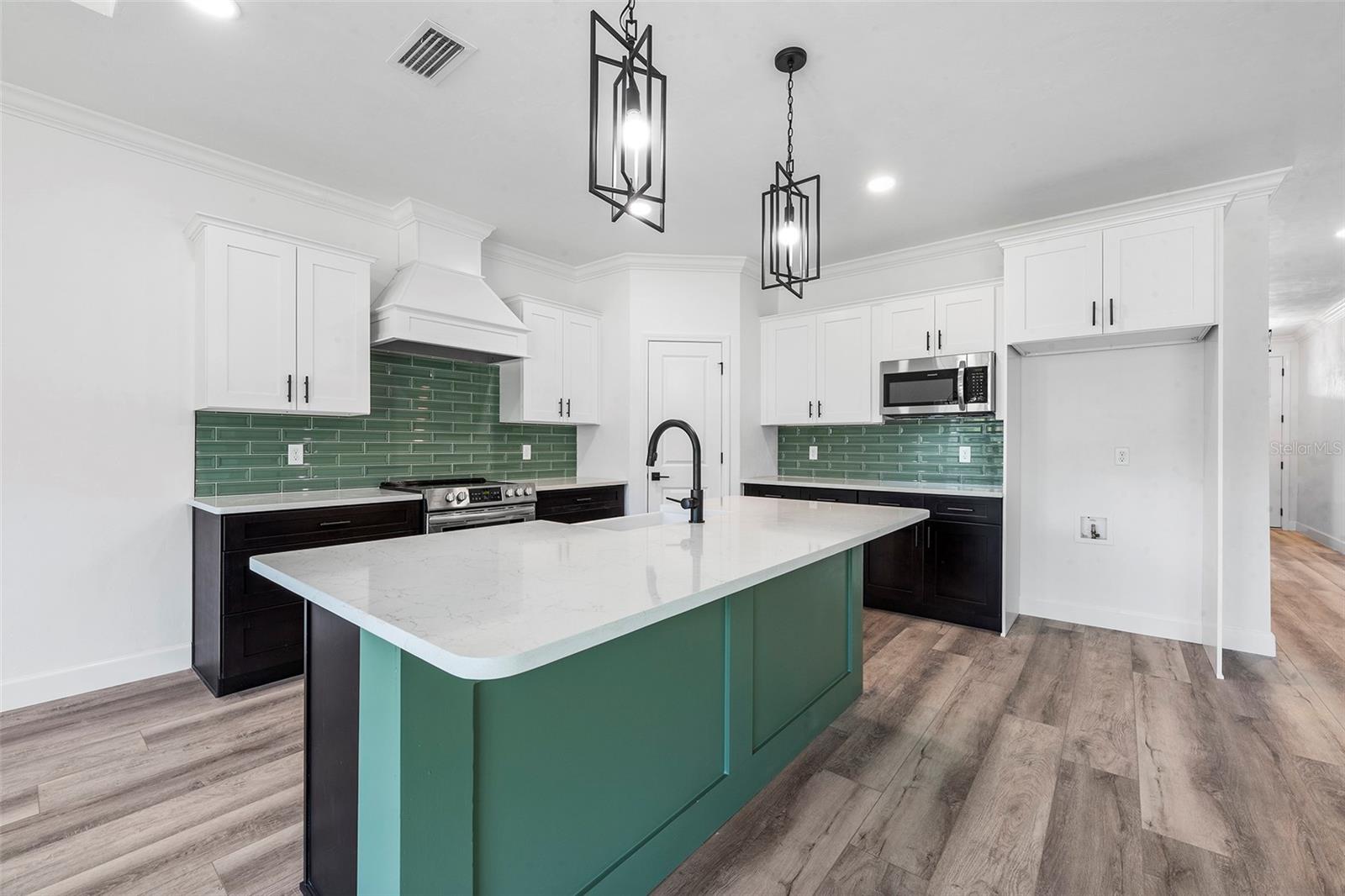 Image 10 of 24 For 6723 15th Place