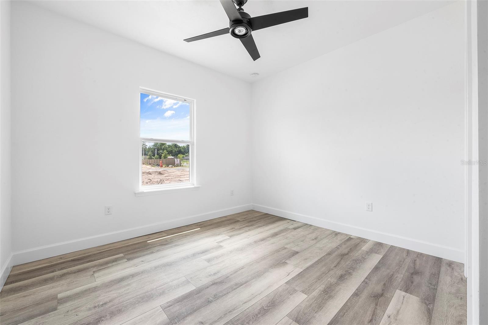 Image 15 of 24 For 6723 15th Place