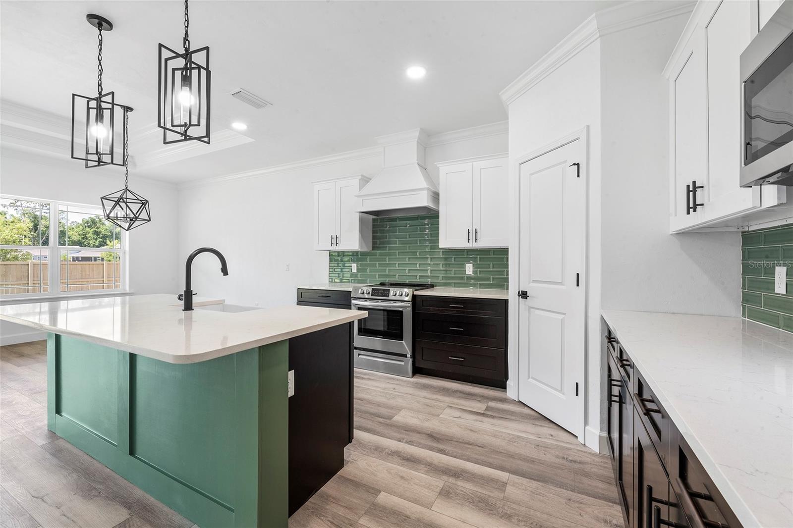 Image 9 of 24 For 6723 15th Place