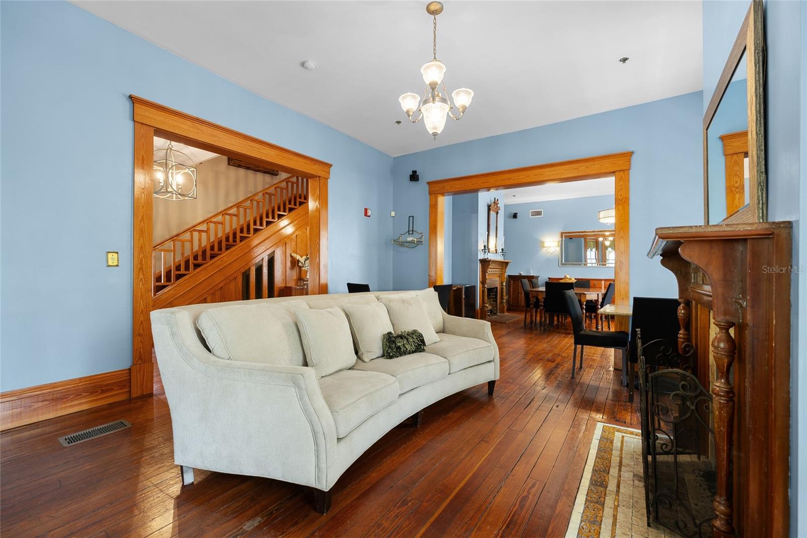 Image 17 of 52 For 221 7th Street