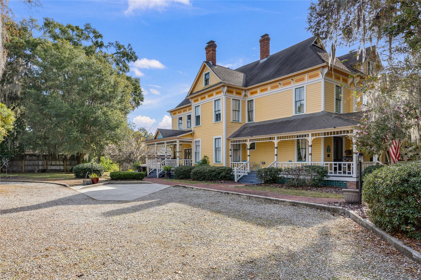 Image 2 of 52 For 221 7th Street