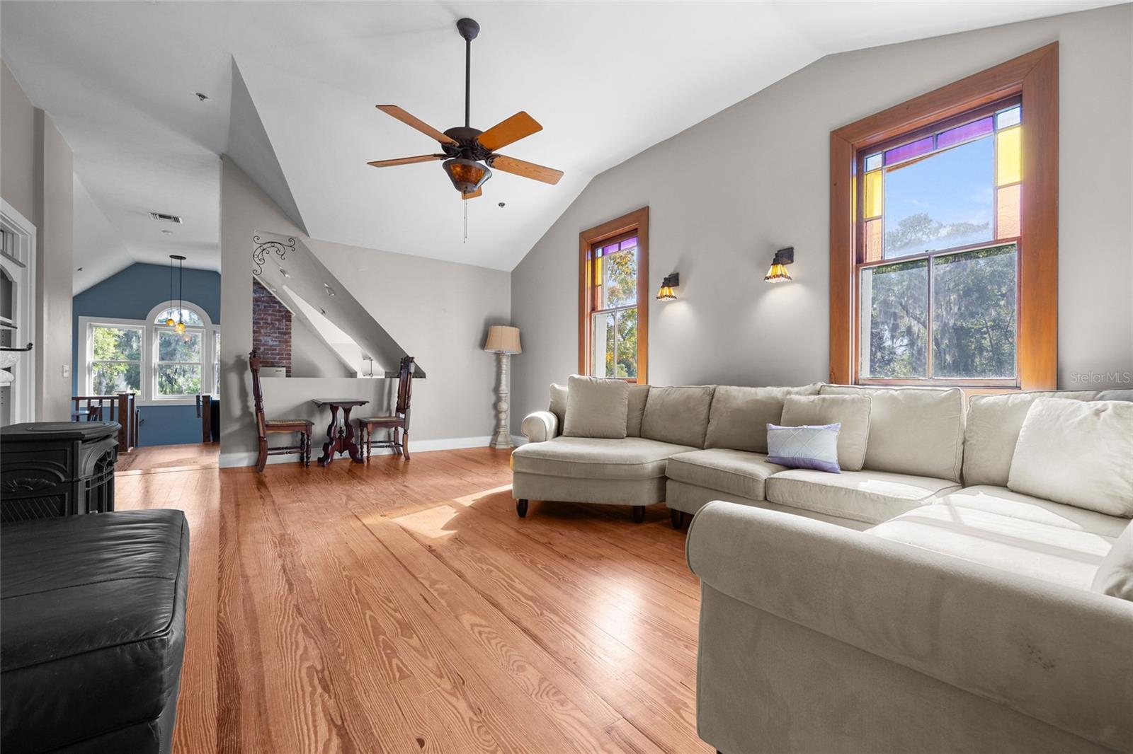 Image 24 of 52 For 221 7th Street