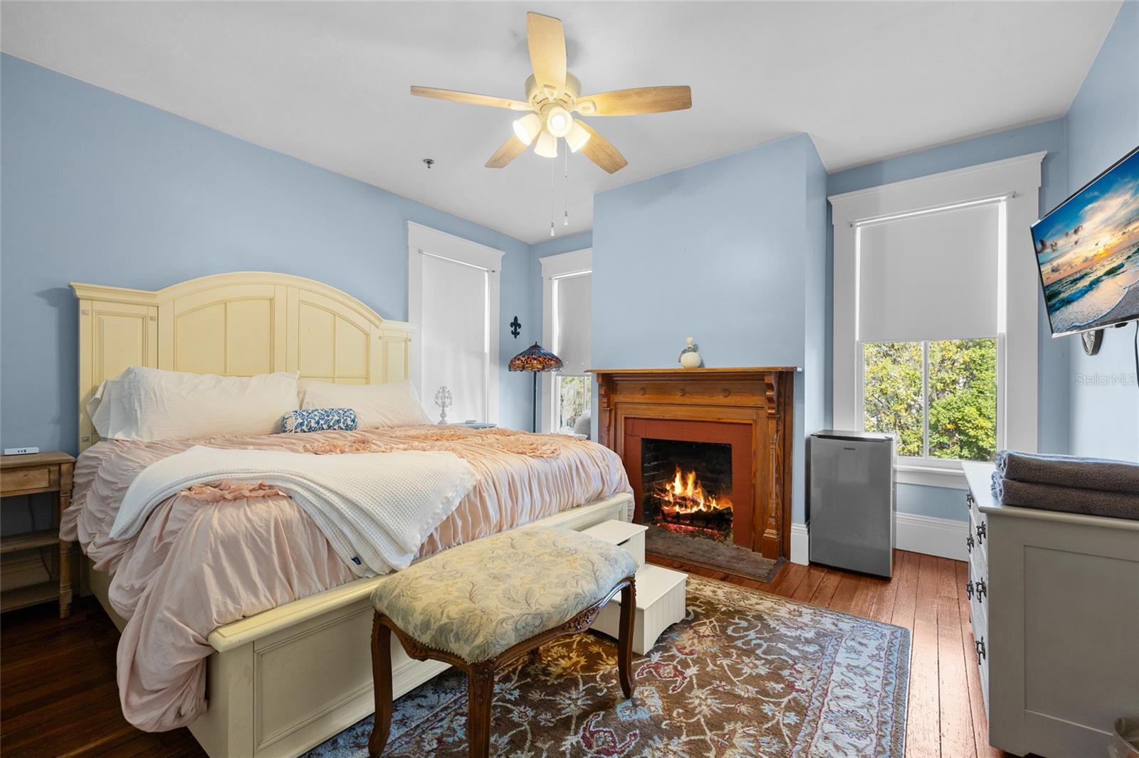 Image 39 of 52 For 221 7th Street