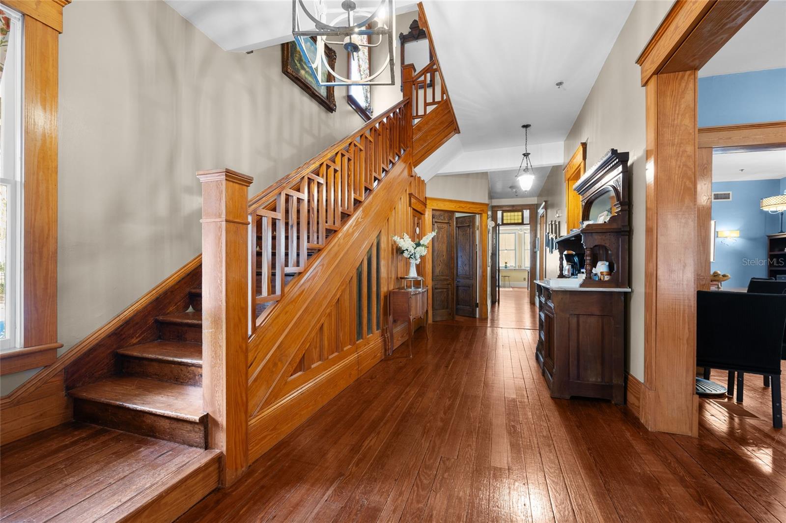 Image 8 of 52 For 221 7th Street