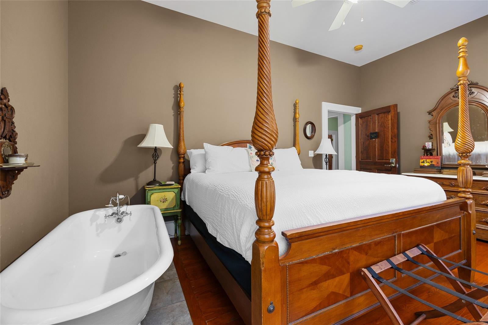 Image 27 of 83 For 205 7th Street