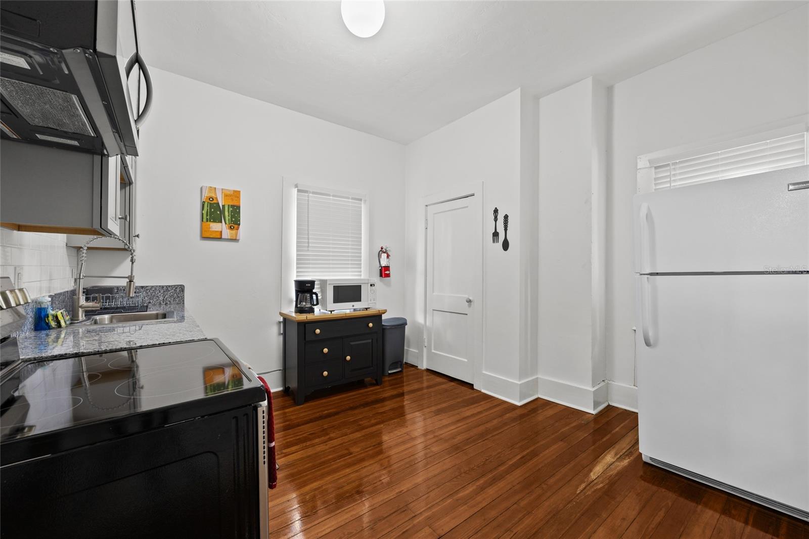 Image 45 of 83 For 205 7th Street