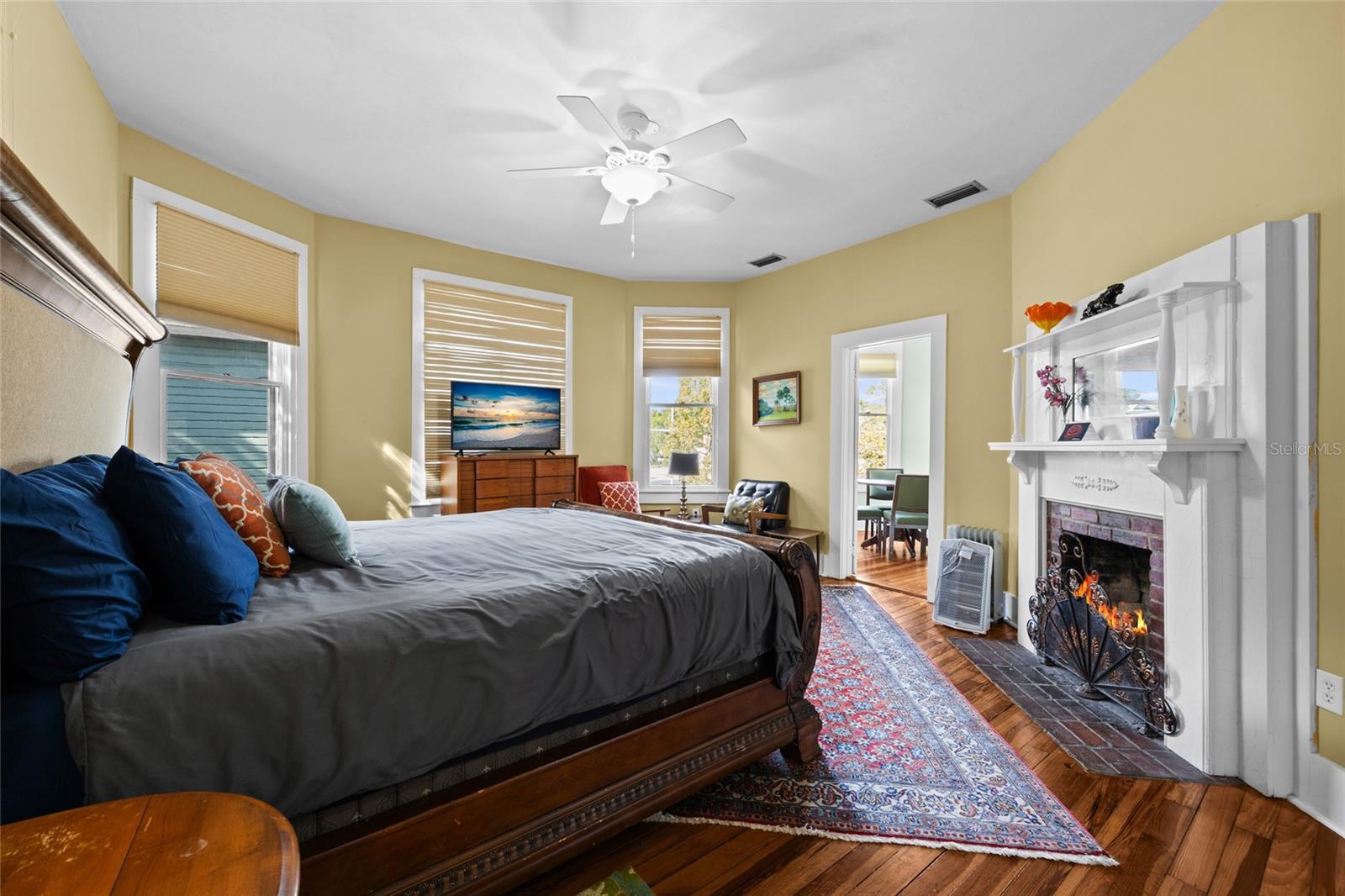 Image 50 of 83 For 205 7th Street