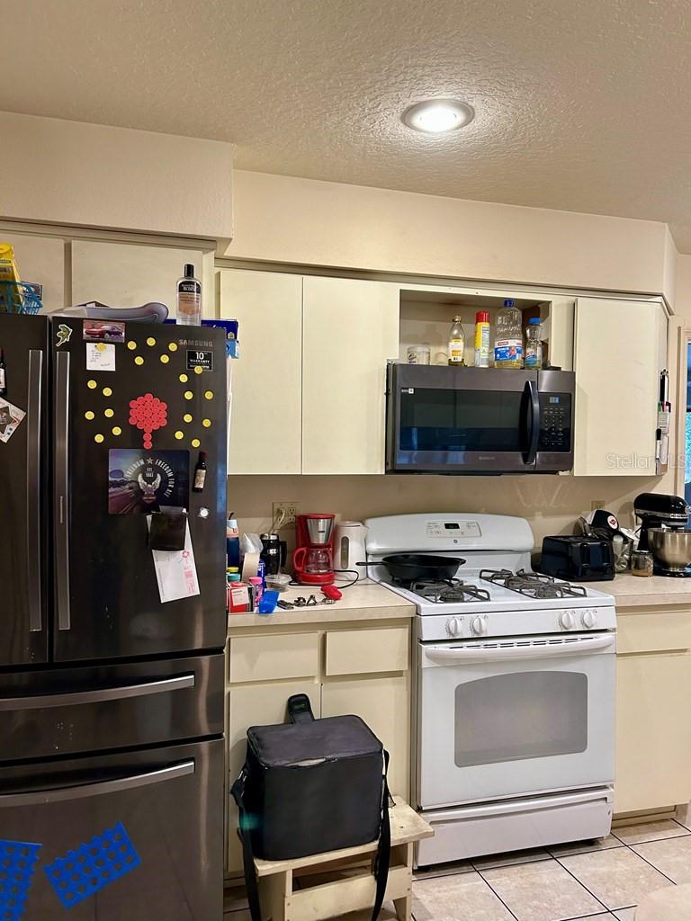 Image 19 of 51 For 8341 Oak Street