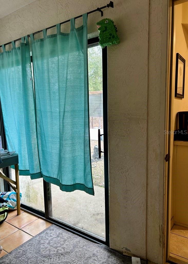 Image 22 of 51 For 8341 Oak Street