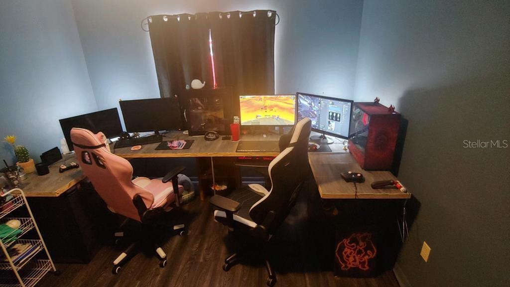 Image 26 of 51 For 8341 Oak Street