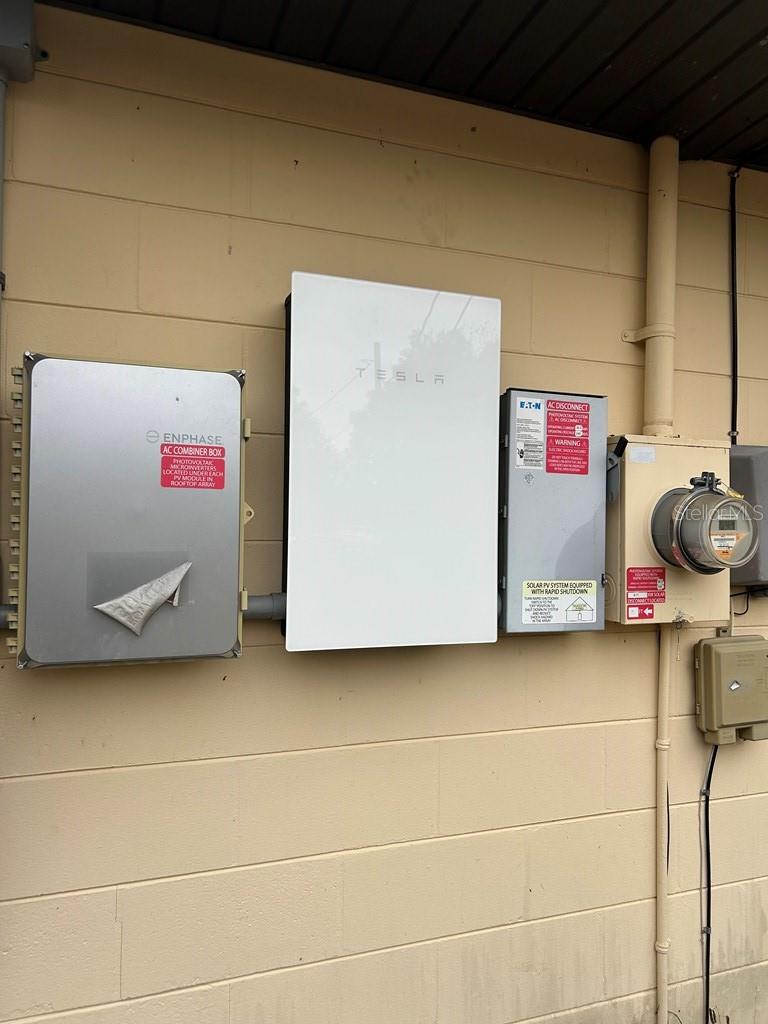 Image 40 of 51 For 8341 Oak Street