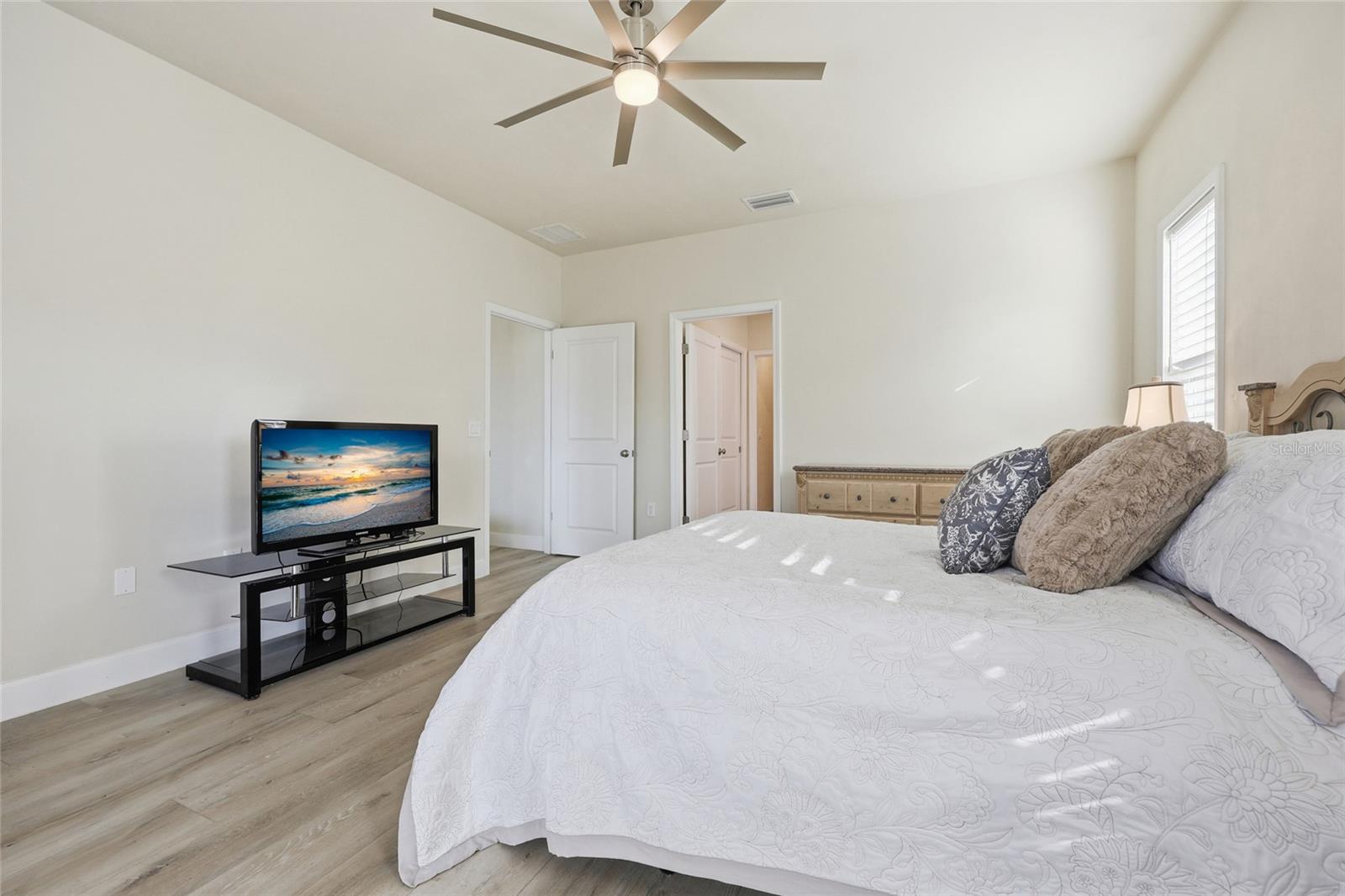 Image 11 of 30 For 1402 67th Drive