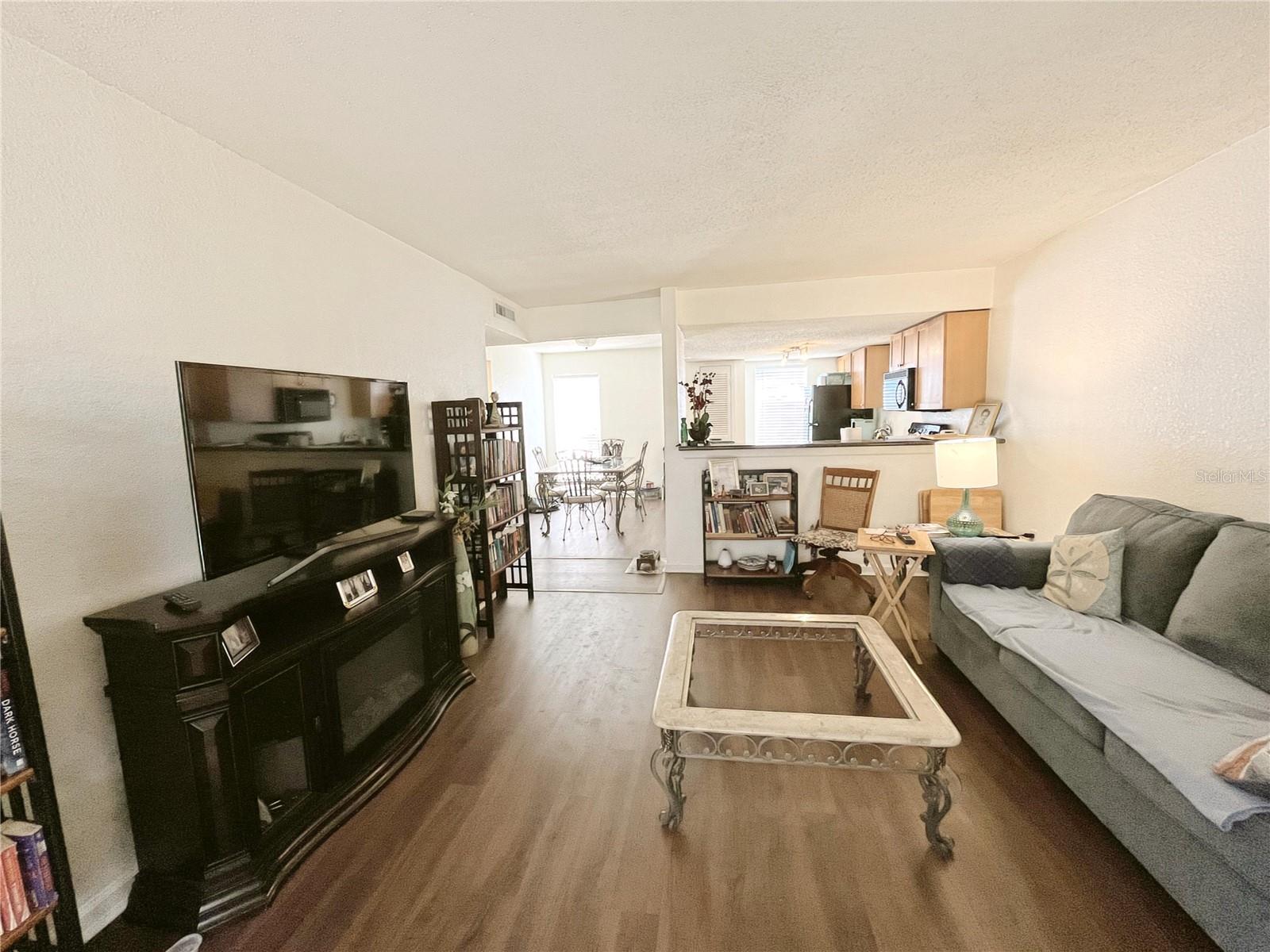 Image 11 of 32 For 1810 23rd Boulevard 219