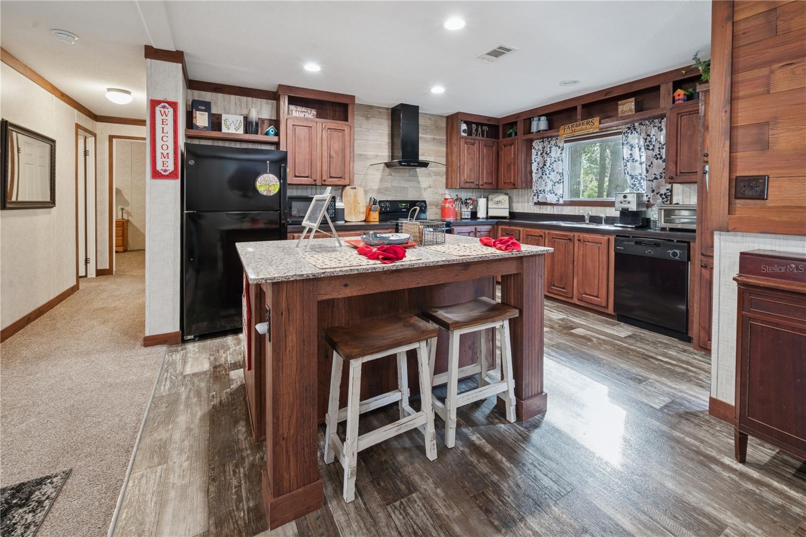 Image 15 of 33 For 11120 107th Terrace