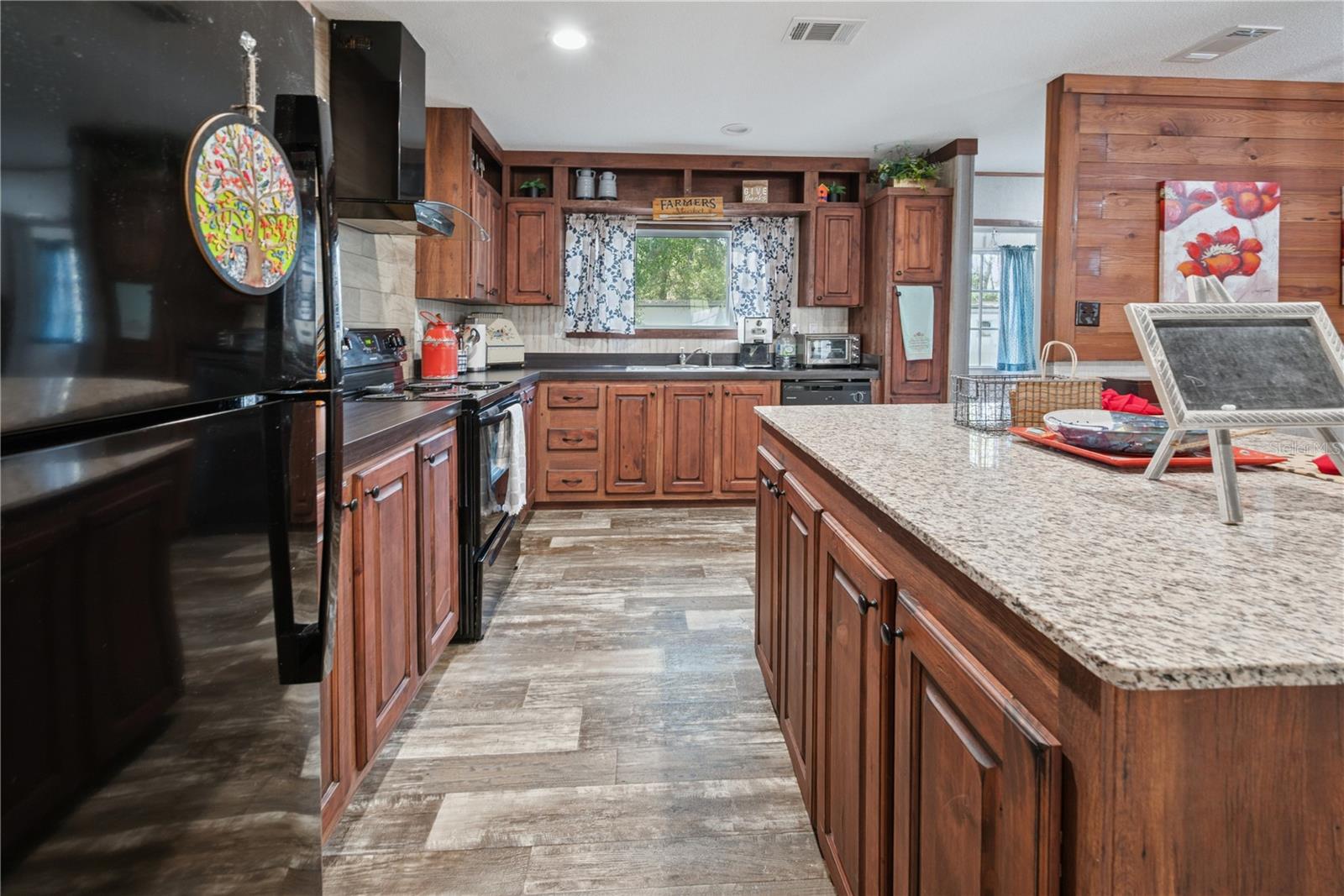 Image 16 of 33 For 11120 107th Terrace