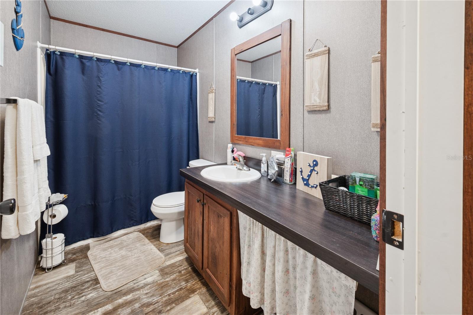 Image 26 of 33 For 11120 107th Terrace