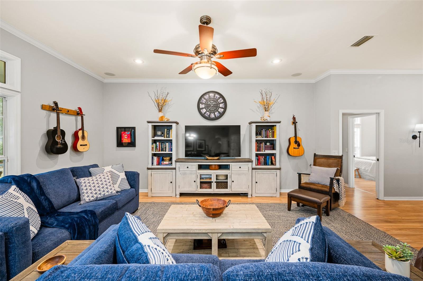 Image 9 of 37 For 6377 88th Terrace